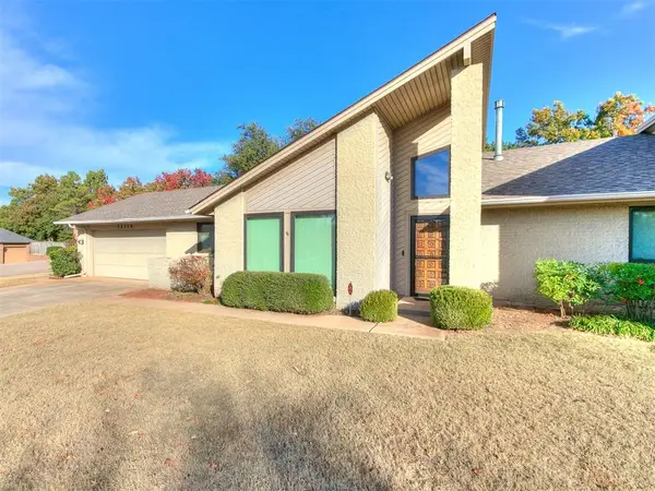 12316 Deerwood Circle, Oklahoma City, OK 73142