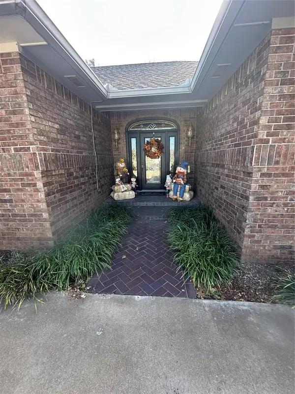 206 Bowling Drive, Pauls Valley, OK 73075