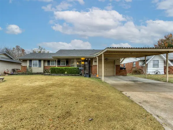 944 NW 2nd Street, Moore, OK 73160