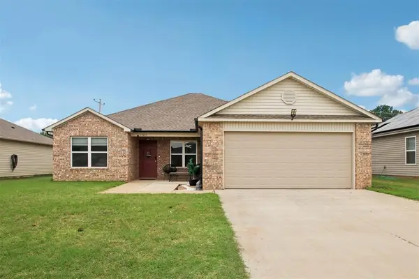 1405 S Dean Drive, Mustang, OK 73064