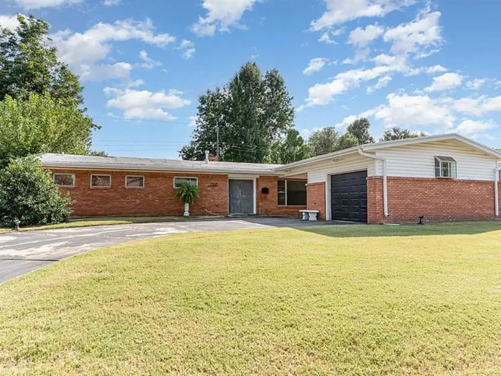 2608 Kings Way, Oklahoma City, OK 73120 - Image #1