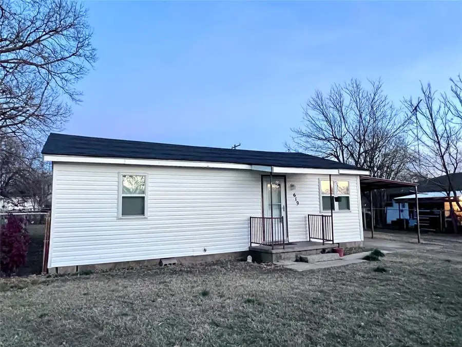 619 N Hyden Street, Stratford, OK 74872 - Image #2