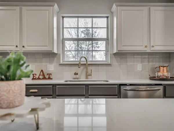 2085 Fox Lane, Tuttle, OK 73089