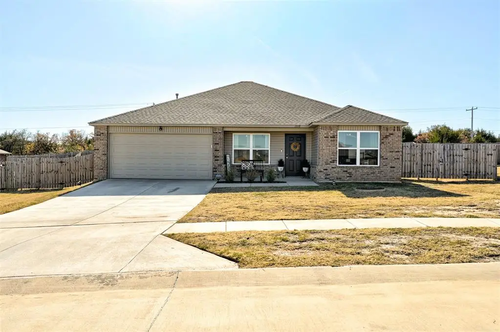 21118 Winding Brook, Harrah, OK 73045 - Image #1
