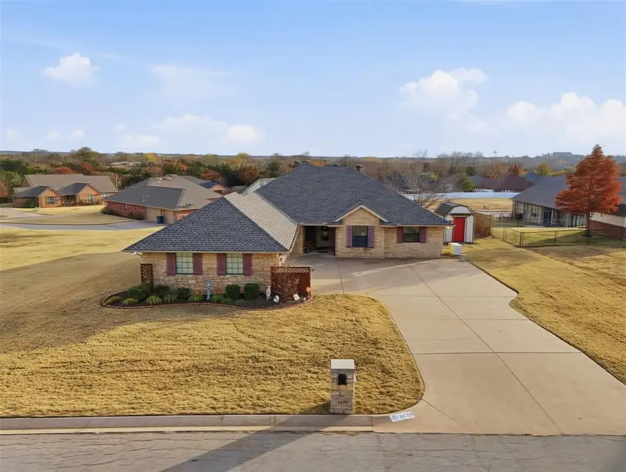 1629 Canyon Bluff Road, Guthrie, OK 73044 - Image #2