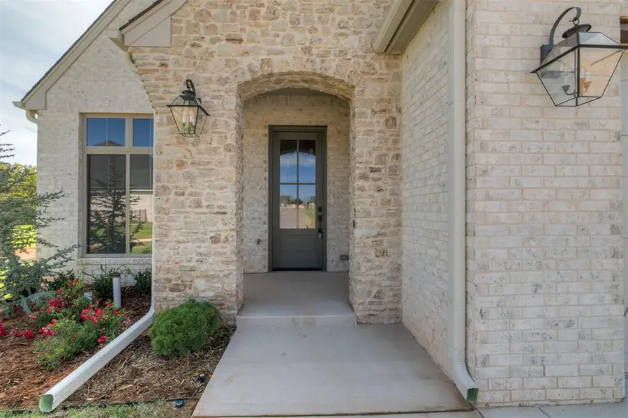 3016 Stone Field Way, Edmond, OK 73034 - Image #2