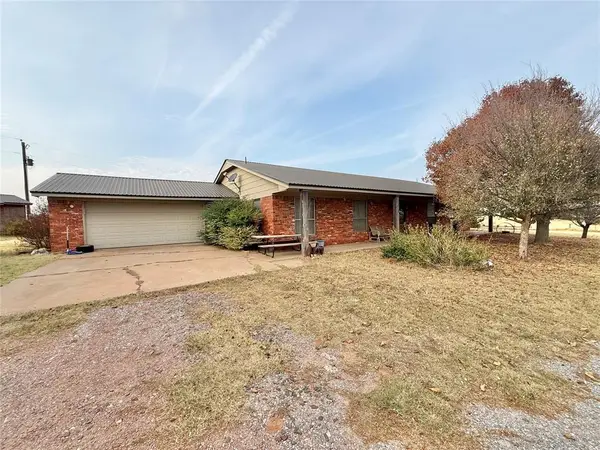 15885 S 2056 Road, Altus, OK 73521