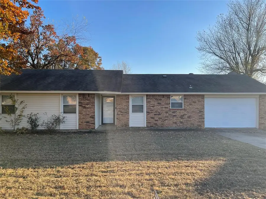 20320 Rockhollow Drive, Harrah, OK 73045 - Image #2