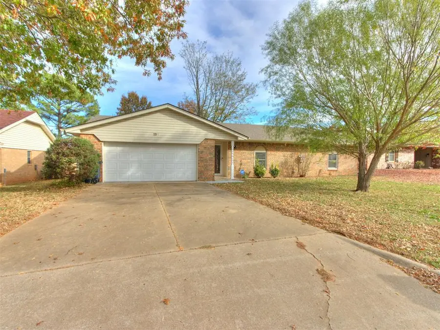 25 N Rice Avenue, Shawnee, OK 74804 - Image #2