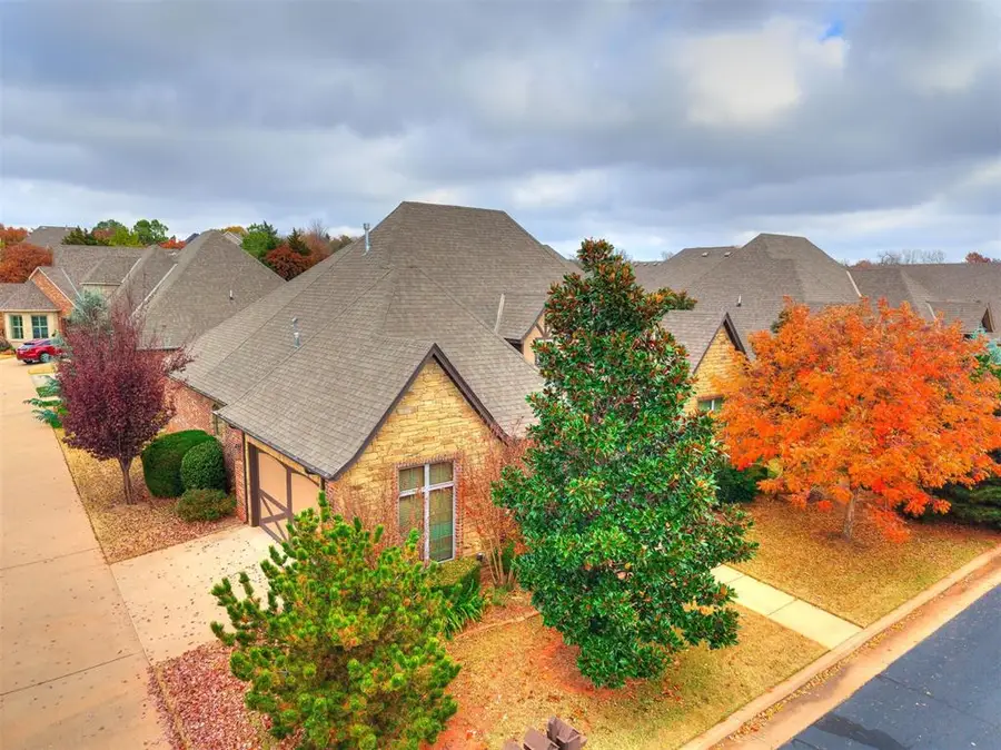 1119 Villas Creek Drive, Edmond, OK 73003 - Image #2