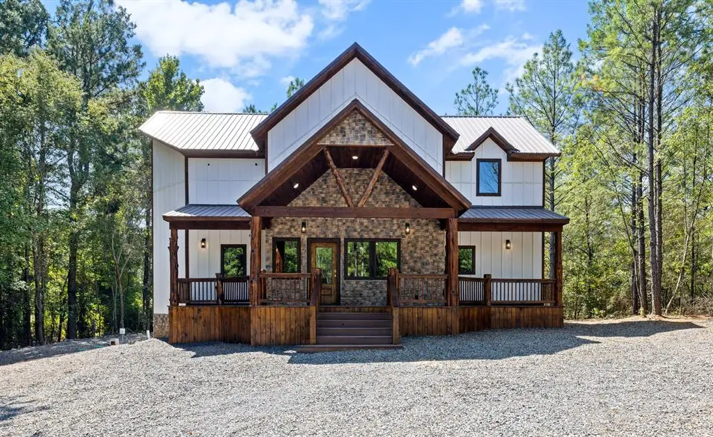 165 N Bear Hickory Trail, Broken Bow, OK 74728 - Image #1