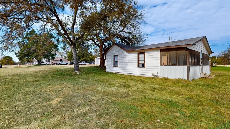 10927 Haleys Resort Drive, Lebanon, OK 73440 - Image #3