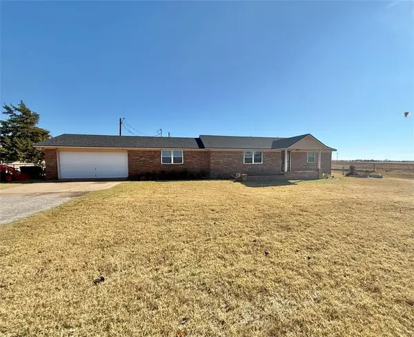 15890 S 2056 Road, Altus, OK 73521