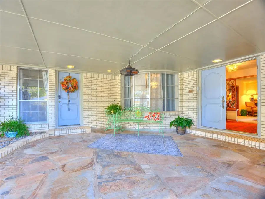 818 E Mockingbird Lane, Norman, OK 73071 - Image #2