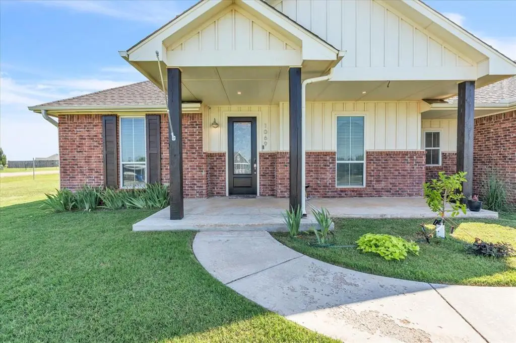 1069 Rheagen Kay Avenue, Tuttle, OK 73089 - Image #1