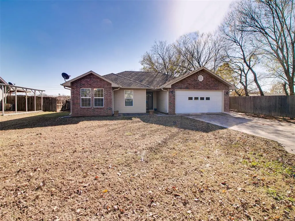 912 W Oak Street, Stroud, OK 74079 - Image #1