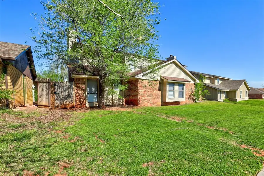 6713 Lyrewood Lane #2, Oklahoma City, OK 73132 - Image #3