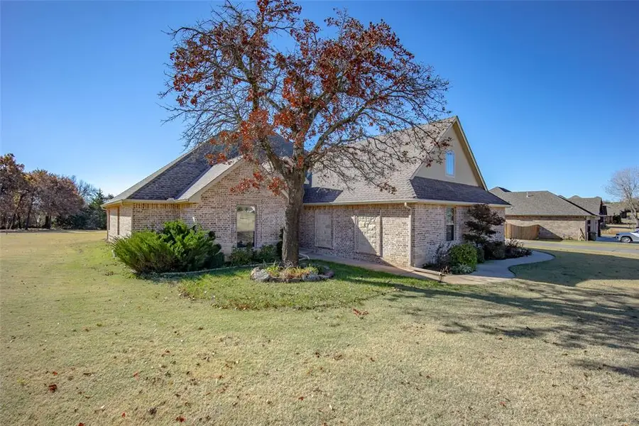 300 Turtle Dove Court, Blanchard, OK 73010 - Image #2