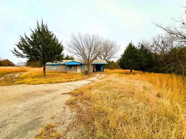 11150 Highway 56, Okemah, OK 74859