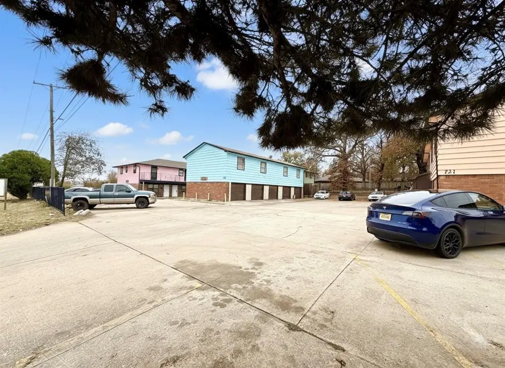 717 N Rockwell Avenue, Oklahoma City, OK 73127 - Image #1
