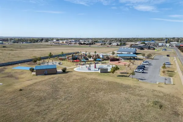 1241 Walnut Brook Road, Piedmont, OK 73078