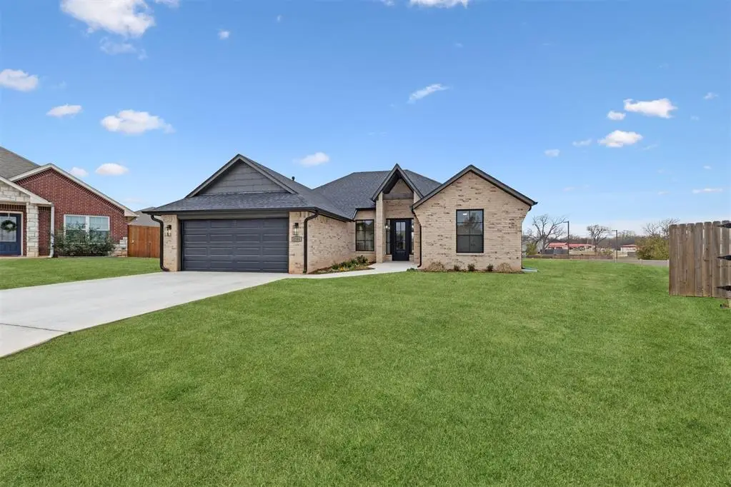 1101 Hyatt Court, Shawnee, OK 74804 - Image #1