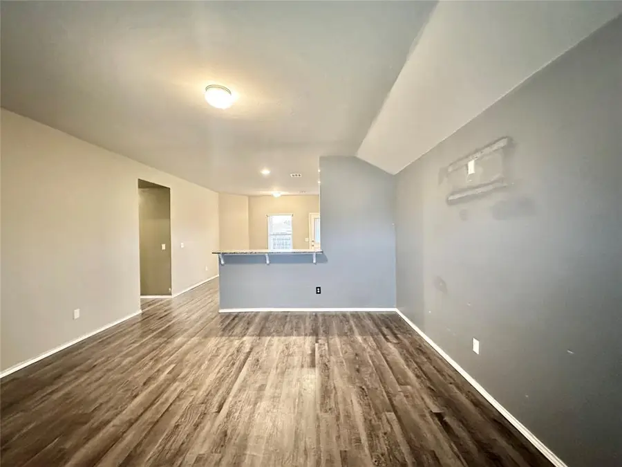 1914 Oak Tree Court, Shawnee, OK 74804 - Image #3