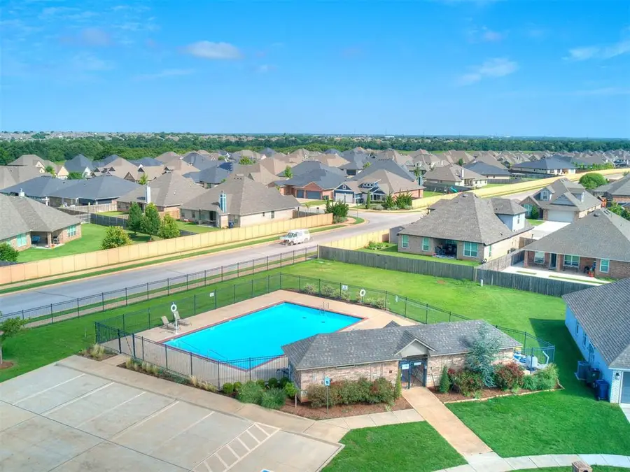 15612 Vermillion Drive, Edmond, OK 73013 - Image #3