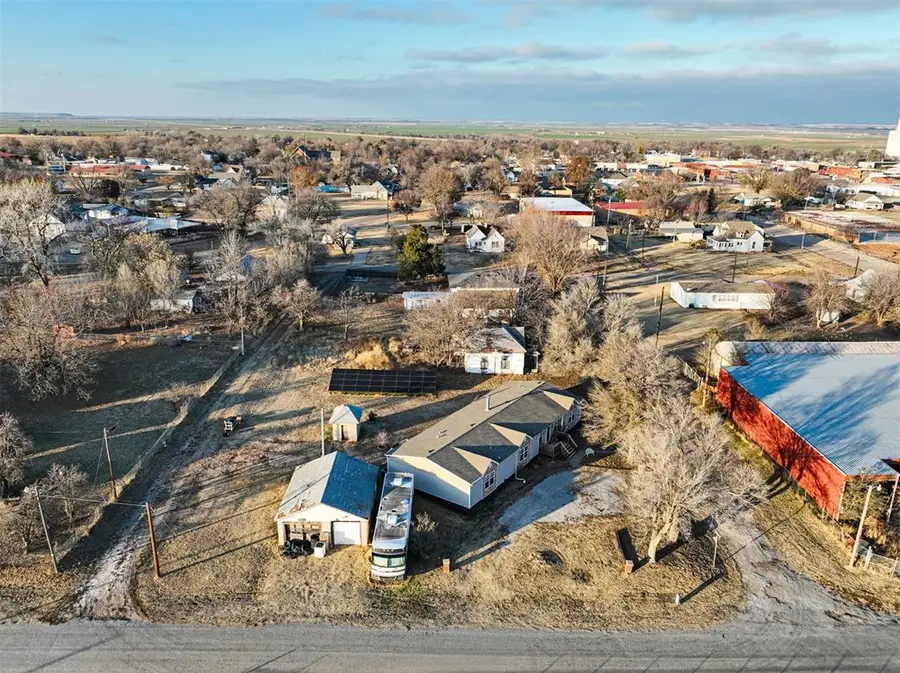 425 Caddo Place, Geary, OK 73040 - Image #3