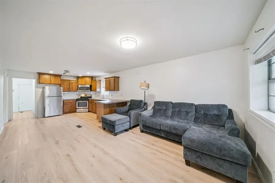 1217 E Cherry Street, Cushing, OK 74023 - Image #2