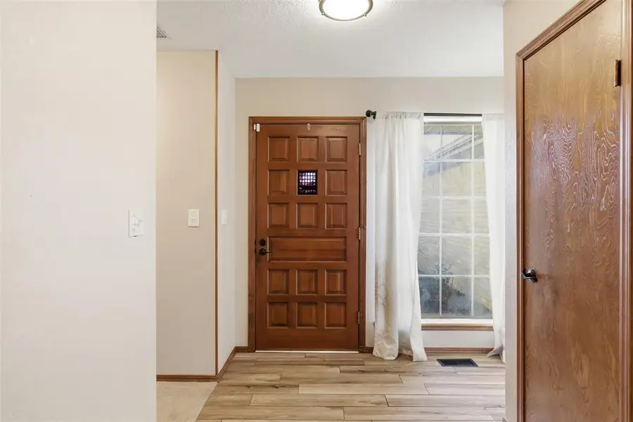 122 Bowerwood Drive, Chickasha, OK 73018 - Image #3