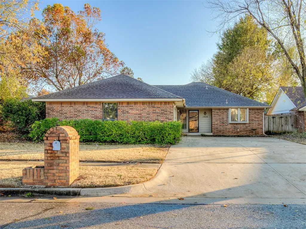 1908 Magnolia Lane, Edmond, OK 73013 - Image #1