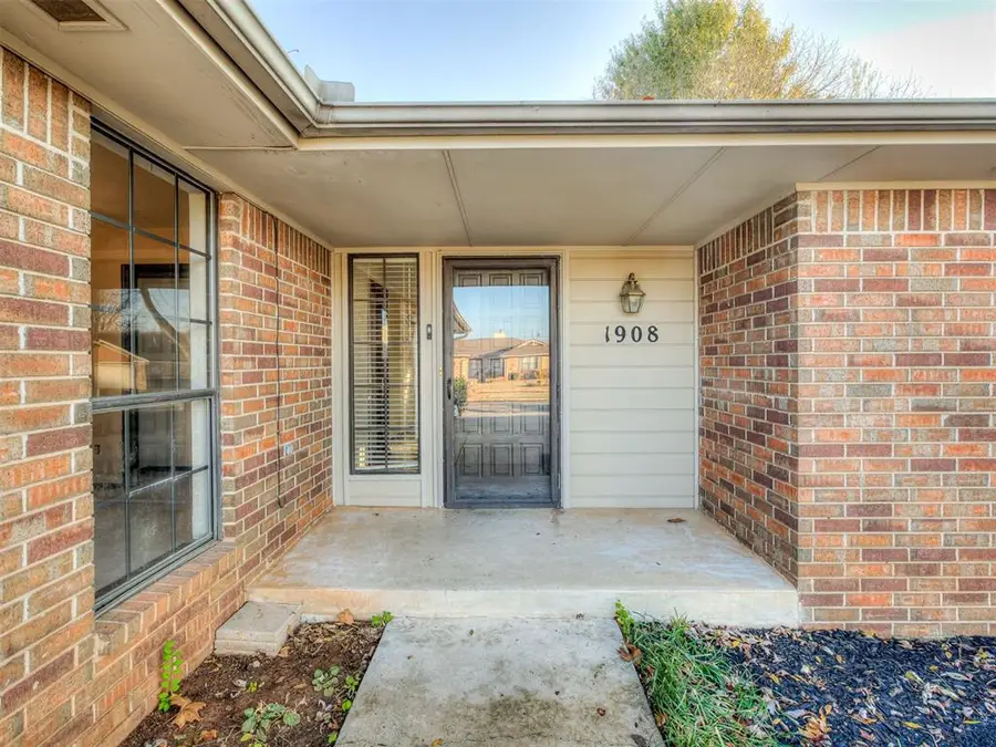 1908 Magnolia Lane, Edmond, OK 73013 - Image #2