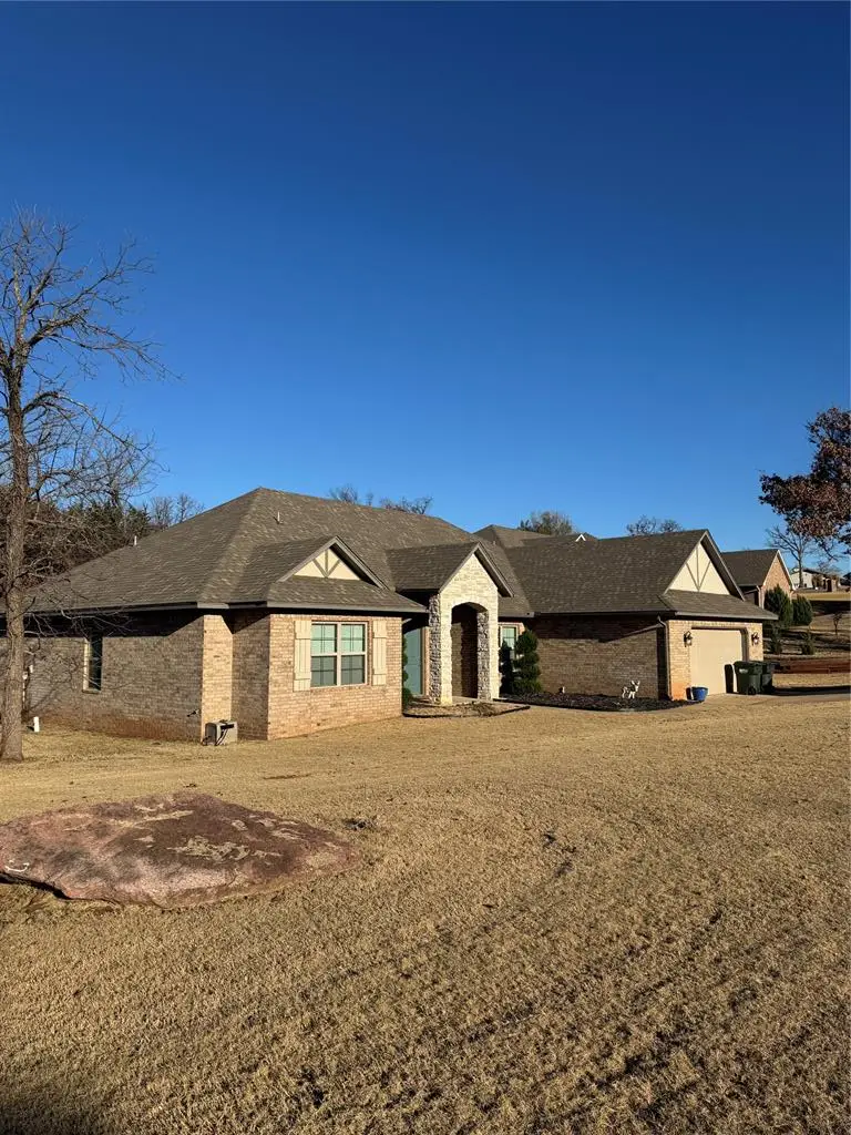 8720 Tall Oaks Drive, Guthrie, OK 73044 - Image #2