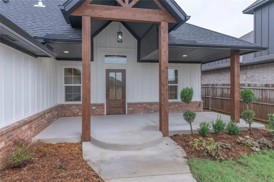 10432 SW 51st Street, Oklahoma City, OK 73179 - Image #2