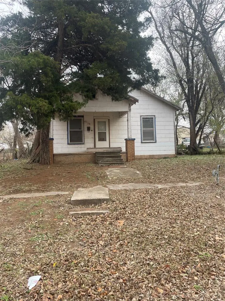 718 N Admire Avenue, El Reno, OK 73036 - Image #1