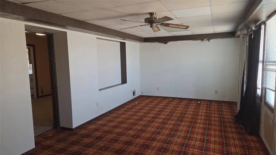 419 N Arapaho Avenue, Hydro, OK 73048 - #2