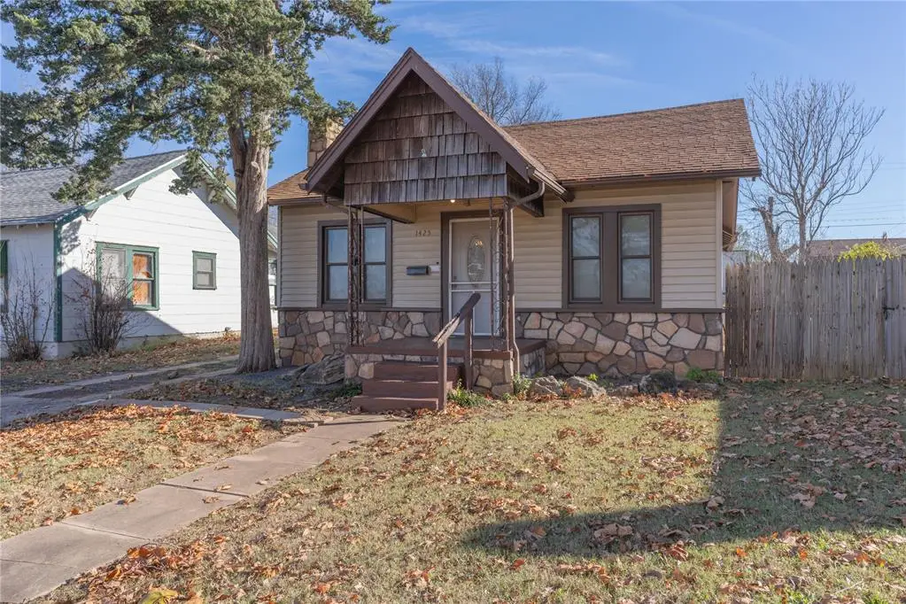 1425 S 14th Street, Chickasha, OK 73018 - Image #1