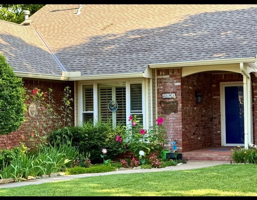 2401 Stonehenge Drive, Edmond, OK 73034 - Image #2