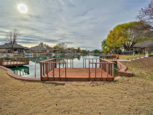 8204 NW 68th Place, Oklahoma City, OK 73132