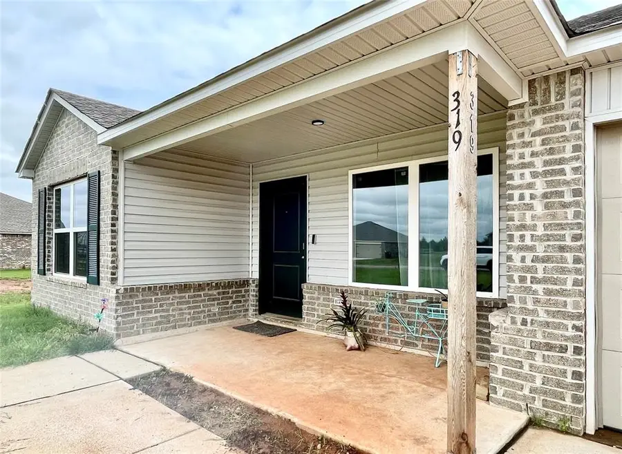 319 Starlight Drive, Shawnee, OK 74804 - Image #2