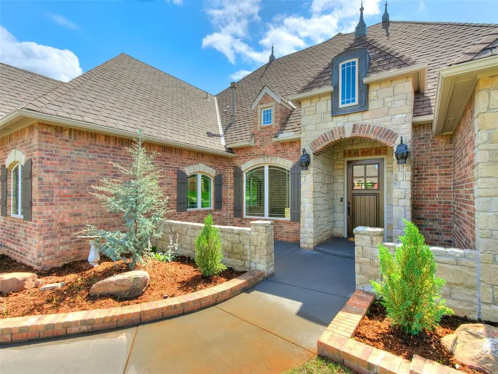 4208 Olde Copper Creek, Moore, OK 73160 - Image #1