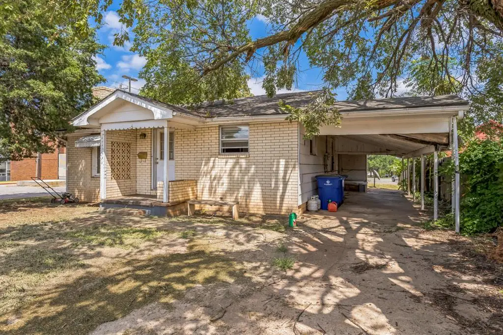 1318 Young Street, Alva, OK 73717 - Image #1