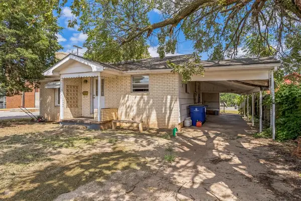 1318 Young Street, Alva, OK 73717