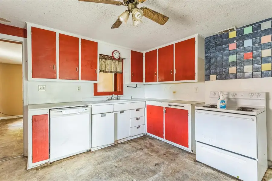 1318 Young Street, Alva, OK 73717 - Image #3