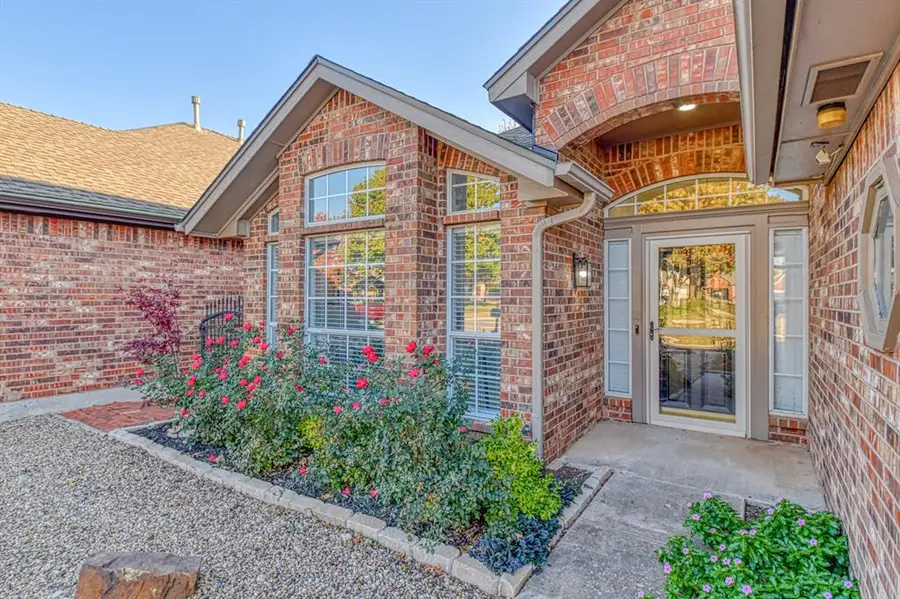 952 Pinebrooke Court, Norman, OK 73072 - Image #2