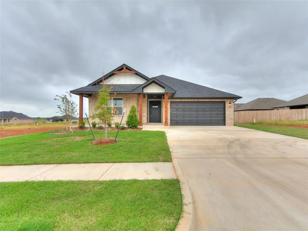 12024 NW 121st Circle, Yukon, OK 73099 - Image #1