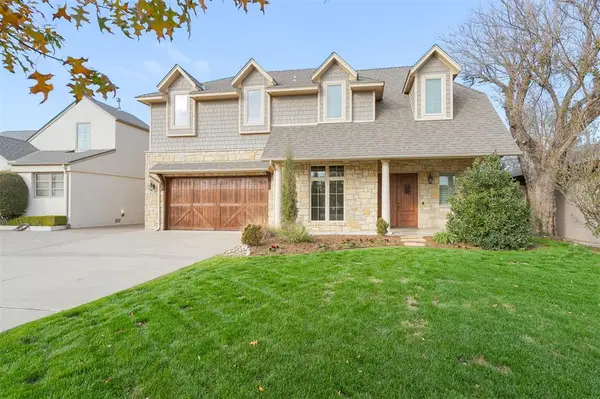 1121 Fenwick Place, Nichols Hills, OK 73116