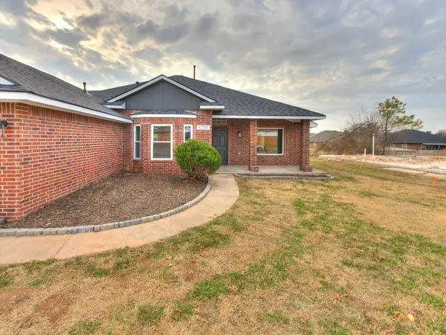 8709 Woodbend Drive, Oklahoma City, OK 73135 - Image #2