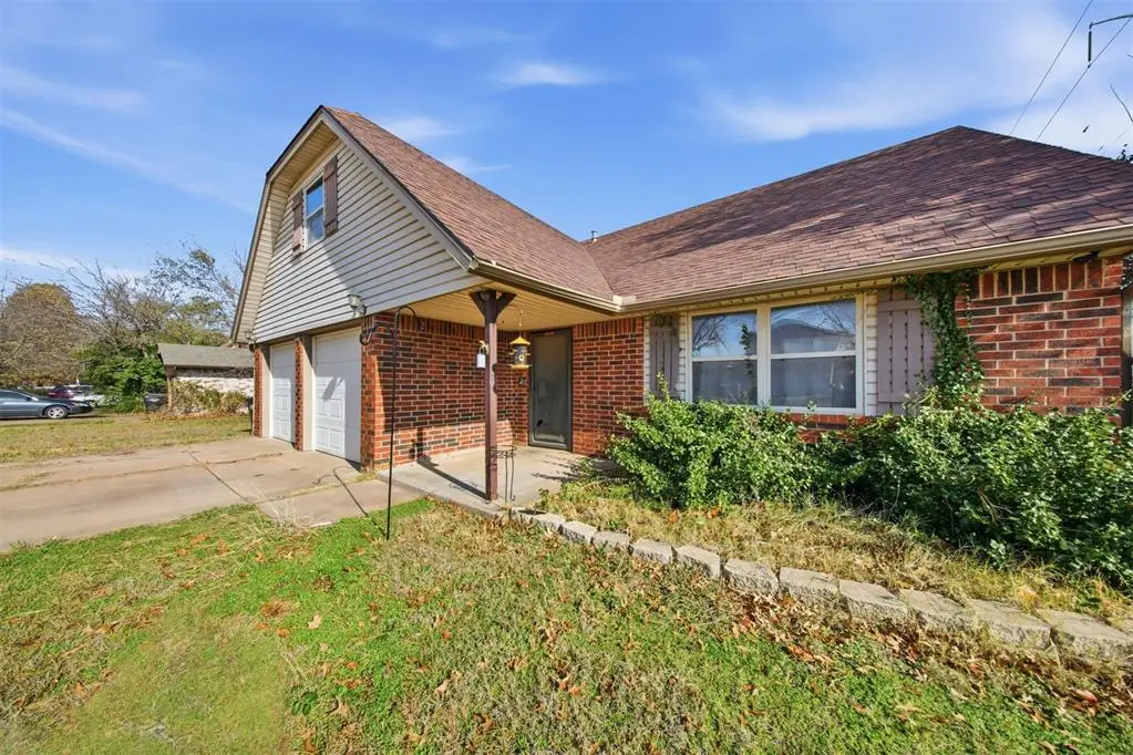 416 S English Street, Moore, OK 73160 - Image #1